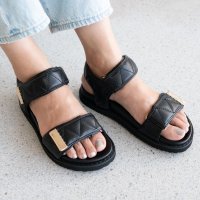 I NEED MORE SHOES/アイニードモアシューズ I NEED MORE SHOES QUILTED FOOTBED SANDALS 【pape2211】/507004118