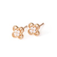 Noelmarket/ノエルマーケット Noelmarket ピアス 金属アレルギー対応 ダイヤ クローバー 四つ葉 小ぶり つけっぱなし 18k シンプル 仕事 結婚式 上品 ゴー/507004769