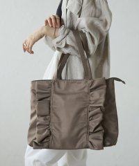 GUSCIO/グッシオ GUSCIO ナイロンフリルトートバッグ A4対応/507005076