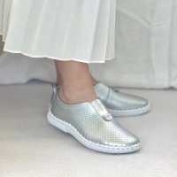 Tomieco/トミエコ Tomieco 本革仕様 パンチングスニーカー スリッポンスニーカー/507006040