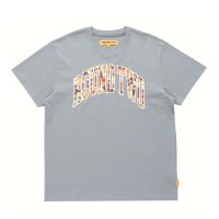 Round Two/ラウンドツー ROUND TWO FLORAL CAMO ARCH LOGO T－SHIRT/507008927