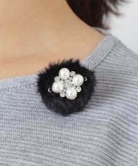 TO BE CHIC/フェイクファー プチブローチ/506967011