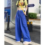 ブルー