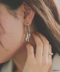 marvelous by Pierrot/マーベラス バイ ピエロ marvelous by Pierrot オーバルダブルリングピアス/507018630