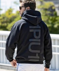 1PIU1UGUALE3 RELAX/ウノ ピゥ ウノ ウグァーレ トレ リラックス 1PIU1UGUALE3 RELAX バックビッグロゴ裏起毛プルオーバーパーカー/504454705
