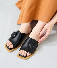 Menue/メヌエ Menue エッジ スクエアトゥ フラットサンダル/507047093