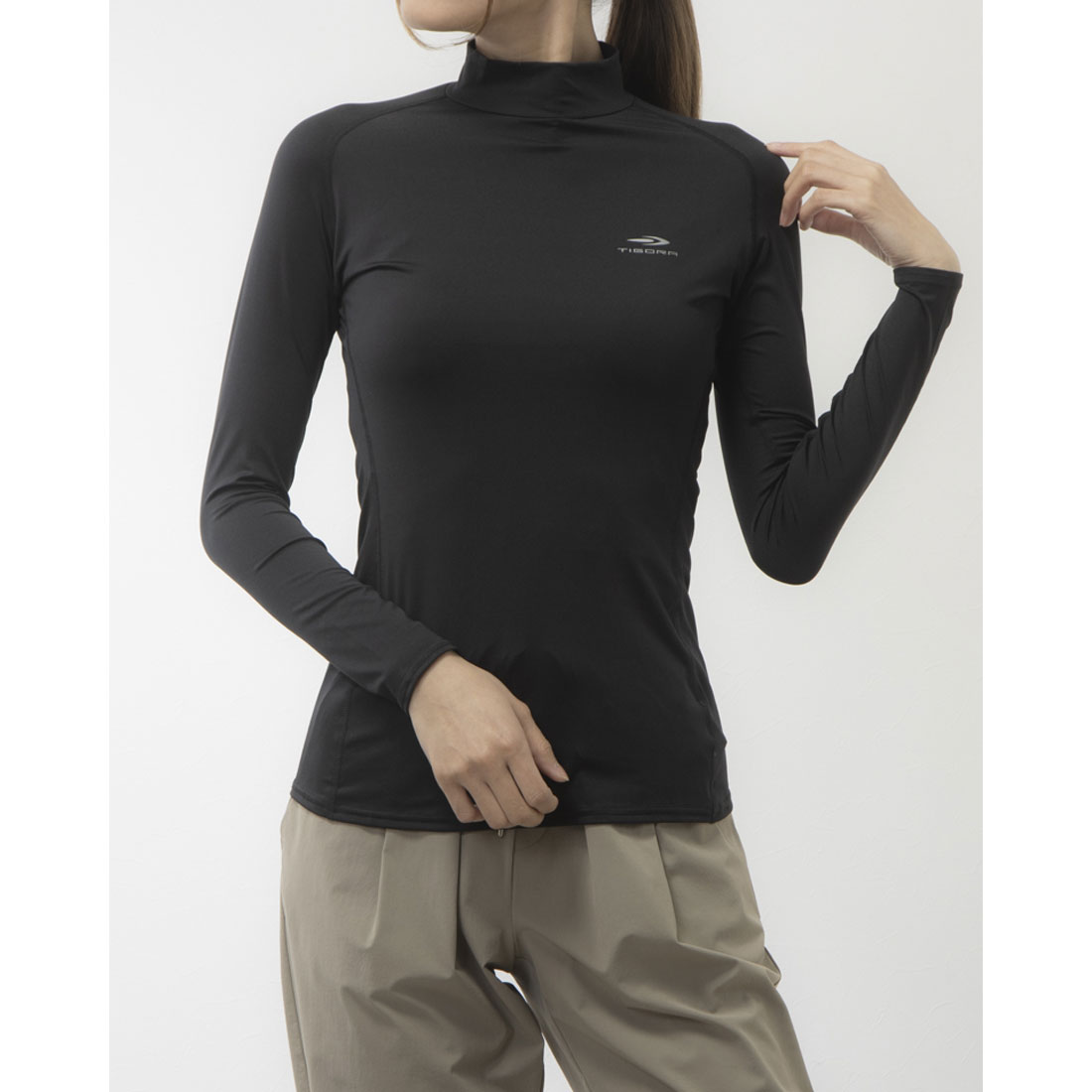 TIGORA ティゴラ M レディース 女性 ゴルフ 中綿 ジップアップ ジャケット チェック ハイネック ロゴワッペン 半袖 ポリ100% レッド系 赤系 TIGORA ティゴラ M レディース 女性 ゴルフ 中綿 ジップアップ