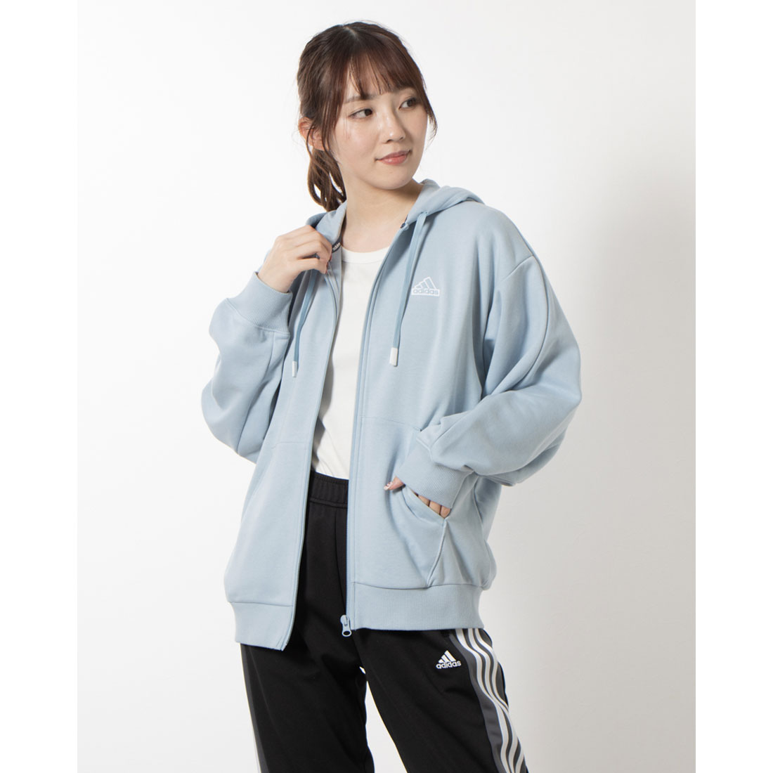 セール】アディダス adidas レディース スウェットフルジップ セール】アディダス adidas レディース スウェットフルジップ