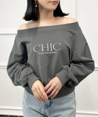 JULIA BOUTIQUE/ジュリアブティック JULIA BOUTIQUE ヘルシーな肌見せができる。CHICオフショルダースウェットトップス/507087733