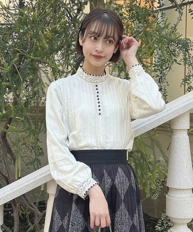 アンアナザーアンジェラス　今期　ペプラムアウター　アイボリー アンアナザーアンジェラス今期ペプラムアウターアイボリー