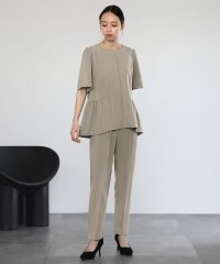 Flolia/フロリア Flolia ペプラムブラウス＆テーパードパンツのセットアップセレモニースーツ【洗える】/507009174