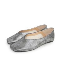 minia/アララ alala 斜めワイドスクエアトゥのVカットフラットパンプス/かかとが踏めるバブーシュ(211902)/507095110