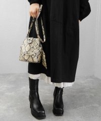 minia/ミニア minia ワイドスクエアトゥの厚底ピースミドルブーツ(211015)/507097448
