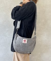 Holiday A.M./ホリデーエーエム Holiday A.M. バッグ ショルダーバッグ メンズ レディース ラメ ニットバッグ ラメシャギーバッグ 縦21×横38×幅13cm/507104540