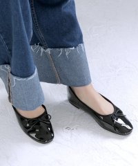 grandfleur/グランドフルール grandfleur 【21.5cm～26.5cm】スクエアトゥリボン付きフラットパンプス/507109537