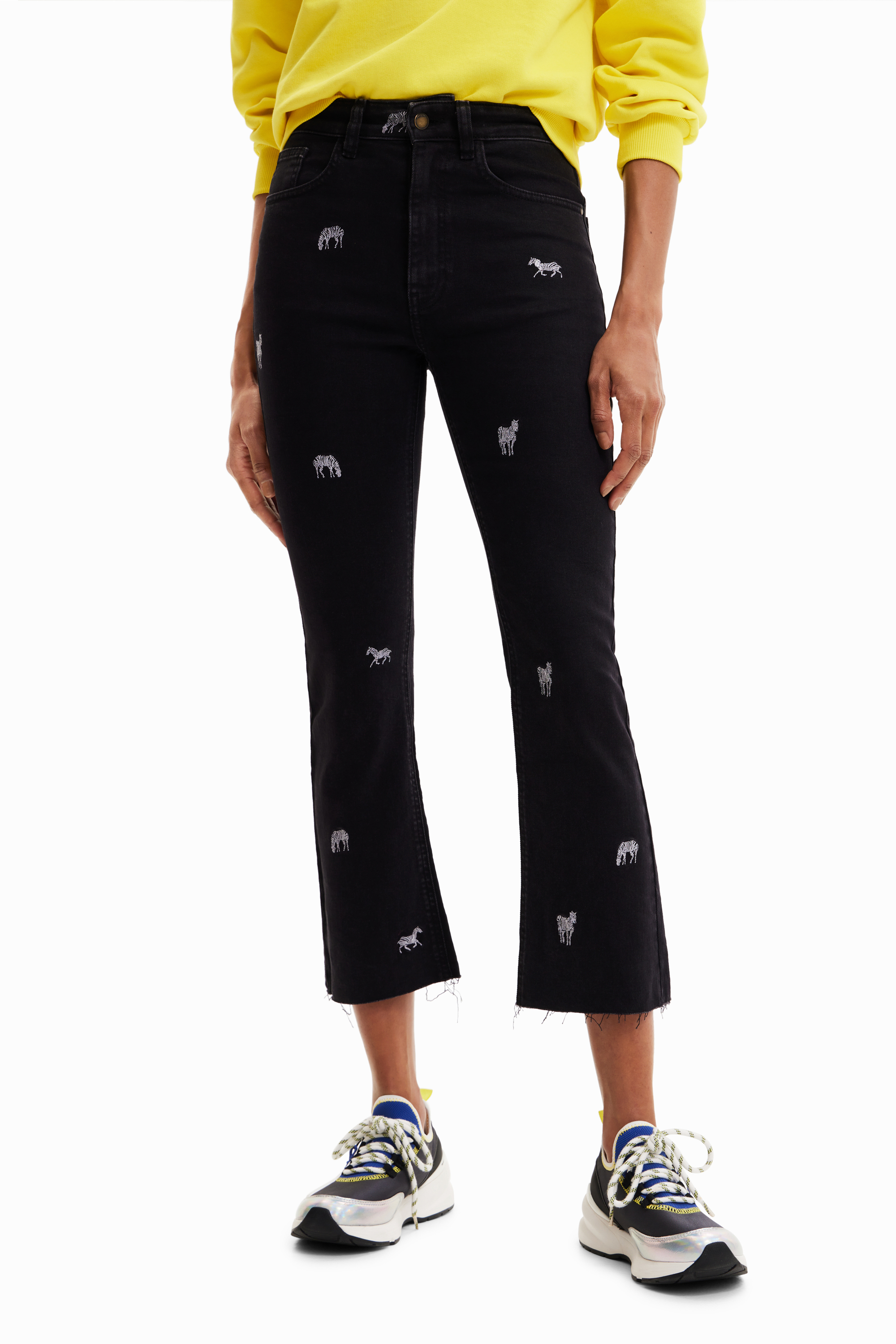 セール70%OFF】デシグアル Desigual クロップド フレアジーンズ