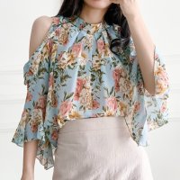 ica/アイカ ica 透け感のある薄手花柄シフォン ふんわりフレアスリーブ＆肩出しデザイン 七分袖 シフォンブラウス/507143675