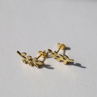 Noelmarket/ノエルマーケット Noelmarket ピアス 金属アレルギー対応 リーフ 小ぶり つけっぱなし 18k シンプル 仕事 人気 シルバー ゴールド 誕生日 プレ/507144201