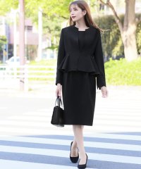 Flolia/フロリア Flolia ノーカラーペプラムジャケット・コクーンワンピースの2点セットアップセレモニースーツ【洗える】/507153885