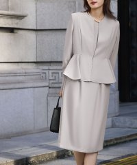 Flolia/フロリア Flolia ノーカラーペプラムジャケット・コクーンワンピースの2点セットアップセレモニースーツ【洗える】/507153885