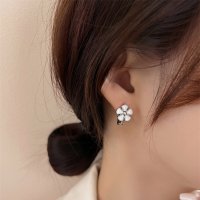 Zoe Jenko/ゾエ ジェンコ Zoe Jenko フラワーモチーフフープピアス 10181/507161620