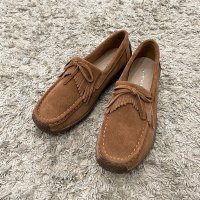 Tomieco/トミエコ Tomieco 本革ベロア素材 フリンジ付きのモカシンカジュアル/507161826