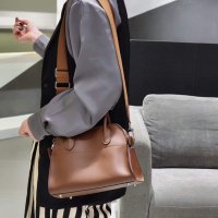 Tomieco/トミエコ Tomieco LEATHER ショルダーバッグ 本革 ベルト付きデザイン/507161847
