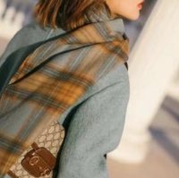Tomieco/トミエコ Tomieco ブルーを基調としたチェック柄マフラー 軽量で使い易いアイテムです/507161858