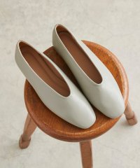Menue/メヌエ Menue スクエアトゥ Uカット フラットパンプス/507162200