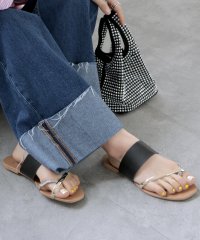 SOROTTO/ソロット SOROTTO 【親子お揃い】 3連ストラップのトングフラットサンダル (LADYS)/507171578