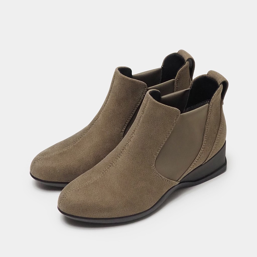 グッチ GUCCI GUCCI ショートブーツ 750538 17K00 ロゴ