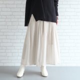 アイボリー