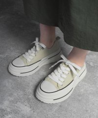 alala/アララ alala キャンバス/メタリック厚底スニーカー ＜ 伸びるシューレース ＞(213265)/507218928