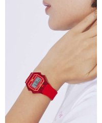 Rouge vif la cle/【ICE－WATCH / アイスウォッチ】ICE DIGIT RETRO / 腕/507414419