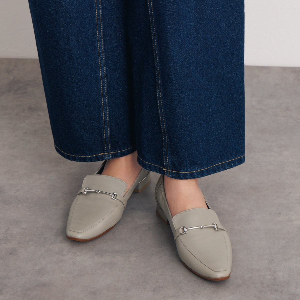 卑弥呼　カカトシャーリングソフトローファー　22cm ヒミコ 卑弥呼 【撥水レザー】カカトシャーリングソフト