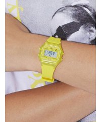 Rouge vif la cle/【ICE－WATCH / アイスウォッチ】ICE DIGIT RETRO / 腕/507414419