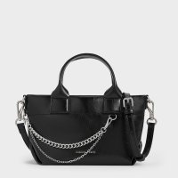 CHARLES & KEITH/Atwood アトウッド　クリンクルエフェクトチェーンエンベリシュッドトートバッグ/507479268