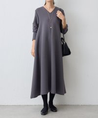 BEARDSLEY/Vネックフレアワンピース/507519305