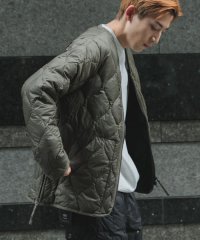 ITEMS URBAN RESEARCH/TAION　MILITARY Wzip V－NECK DOWN JACKET/507521278