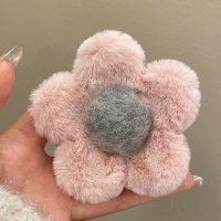 shoppinggo/ショッピングゴー shoppinggo ヘアクリップ 花 ファー モコモコ バンスクリップ 韓国 ボア バレッタ 秋 冬 レディース クロス ボリューム 大きめ/507545394
