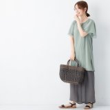 ライトブルー
