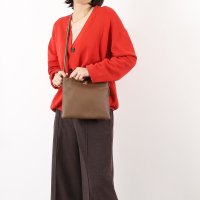 COOCO/クーコ COOCO シュリンクレザーヒネリ金具薄マチスクエア型ショルダーバッグ/507184566