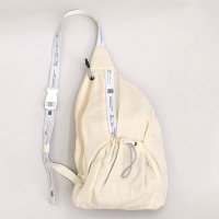 COOCO/クーコ COOCO NEWロゴテープxシワナイロンボディバッグ/507184619