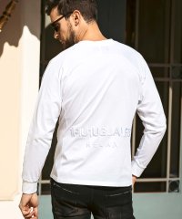 1PIU1UGUALE3 RELAX/ウノ ピゥ ウノ ウグァーレ トレ リラックス 1PIU1UGUALE3 RELAX バック刺繍ロゴロングTシャツ/507509450