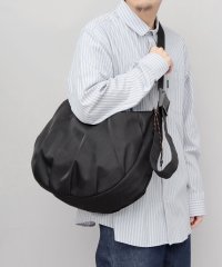 UNIVERSAL OVERALL/ユニバーサルオーバーオール UNIVERSAL OVERALL ホーボー ショルダーバッグ ショルダー バッグ メッセンジャーバッグ 大容量 大きめ 撥水 無地/507578336