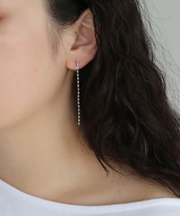 colleca la/コレカラ colleca la ノンホール・ロングラインストーンイヤリング/507605747