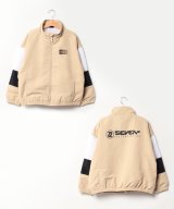 ベージュ