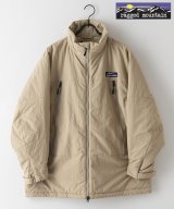 ベージュ