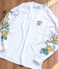 JEANS MATE/ジーンズメイト JEANS MATE 【SMILEY FACE】フラワーパターン 刺繍 袖 グラフィック ロンT ビッグシルエット/507513277