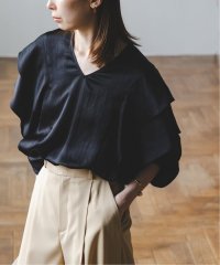 NOBLE/シボサテンレイヤースリーブブラウス/507640608